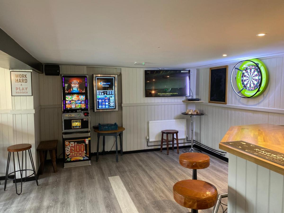 The New Wheel Inn Lymington Exterior foto